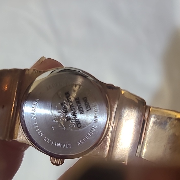 EUC  Vernier brand Rose Gold bangle watch - Picture 3 of 8